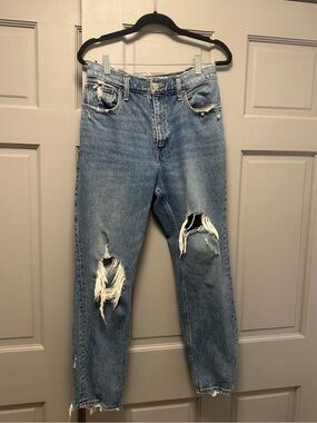 Abercrombie High Rise Mom Jean